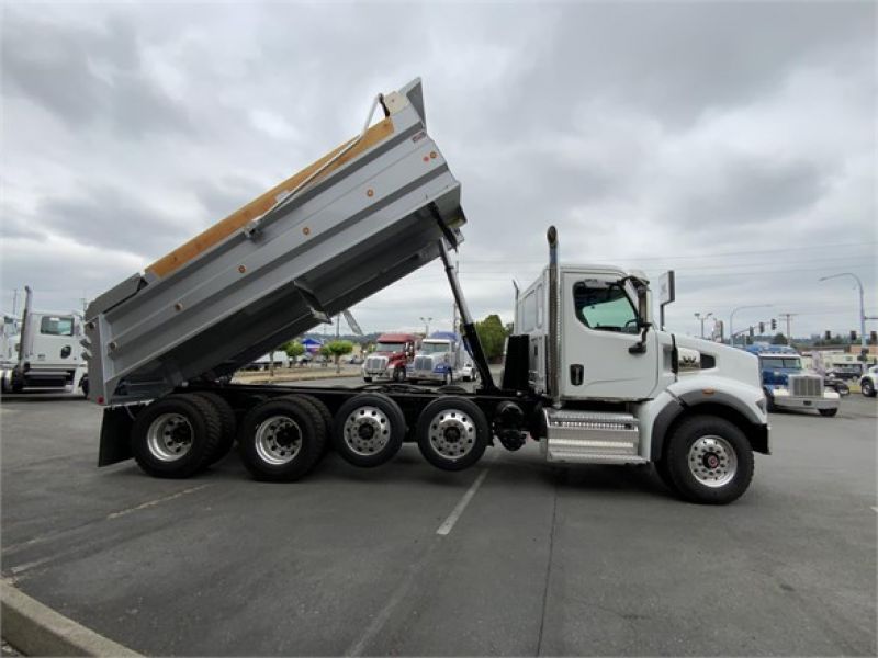 2022 WESTERN STAR 49X - Portland Fuso